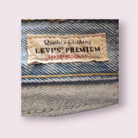 Levi's 501 81' Women's 25×31 Big E Light Wash Denim Vintage‎ Reproduction - Picture 10 of 16